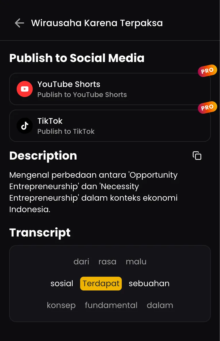 クリップの公開画面。自動生成された説明文と単語単位のトランスクリプトが、YouTube ショートと TikTok の公開先の隣に並びます。